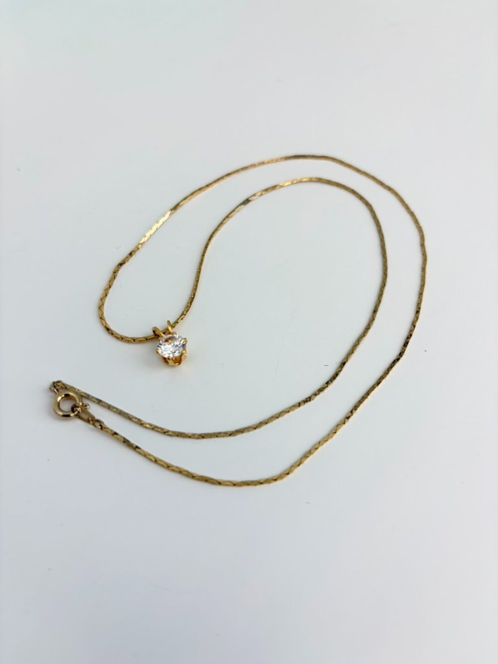 Elegant Gold Tone Chain Necklace with Prong-Set Faux Diamond Pendant - Picture 4 of 5